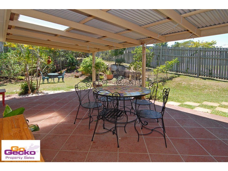 6 Caswell Place, Arana Hills QLD 4054