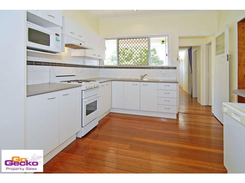 5 Nicholson Street, Mitchelton QLD 4053