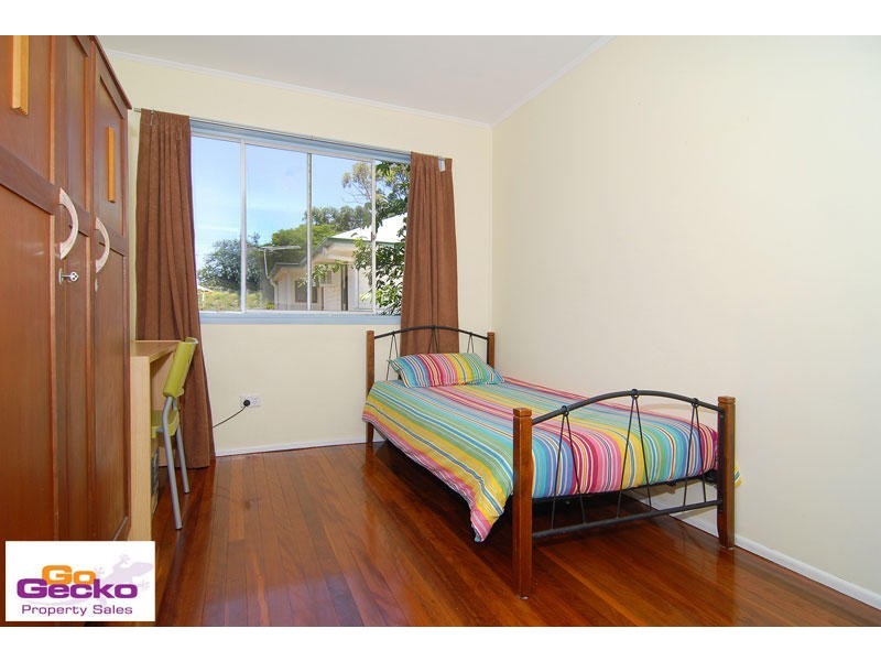 5 Nicholson Street, Mitchelton QLD 4053