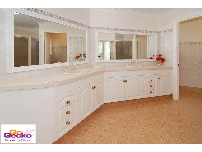 59 Westwood Drive, Samford QLD 4520