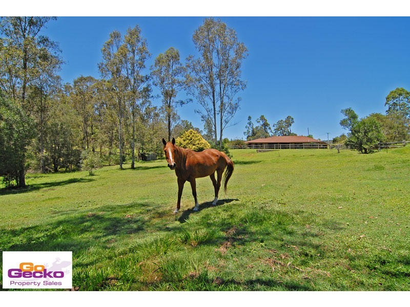 12 Brunswick Place, Samford QLD 4520