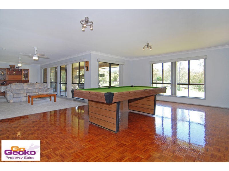 12 Brunswick Place, Samford QLD 4520
