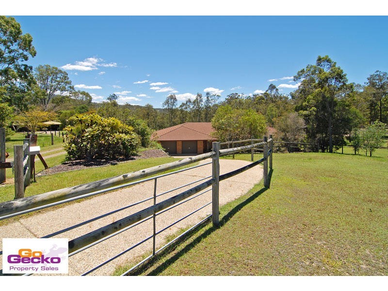 12 Brunswick Place, Samford QLD 4520