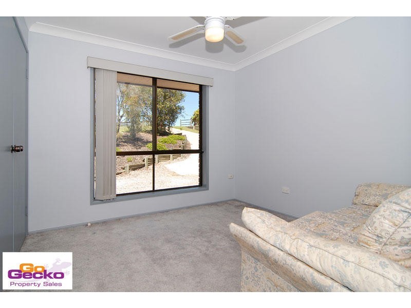 12 Brunswick Place, Samford QLD 4520