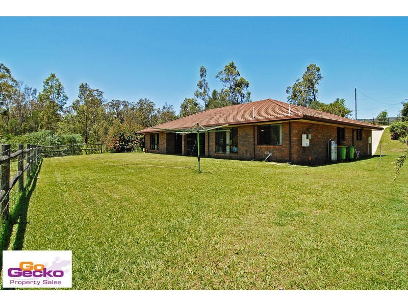 12 Brunswick Place, Samford QLD 4520