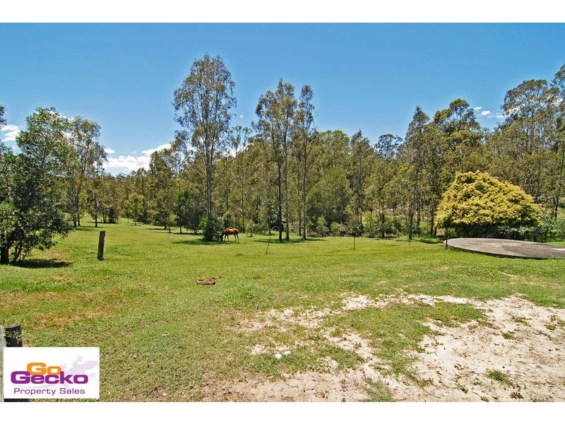 12 Brunswick Place, Samford QLD 4520