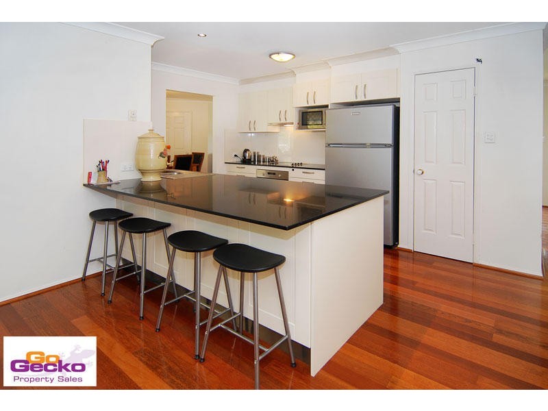 17 Zorina Court, Eatons Hill QLD 4037