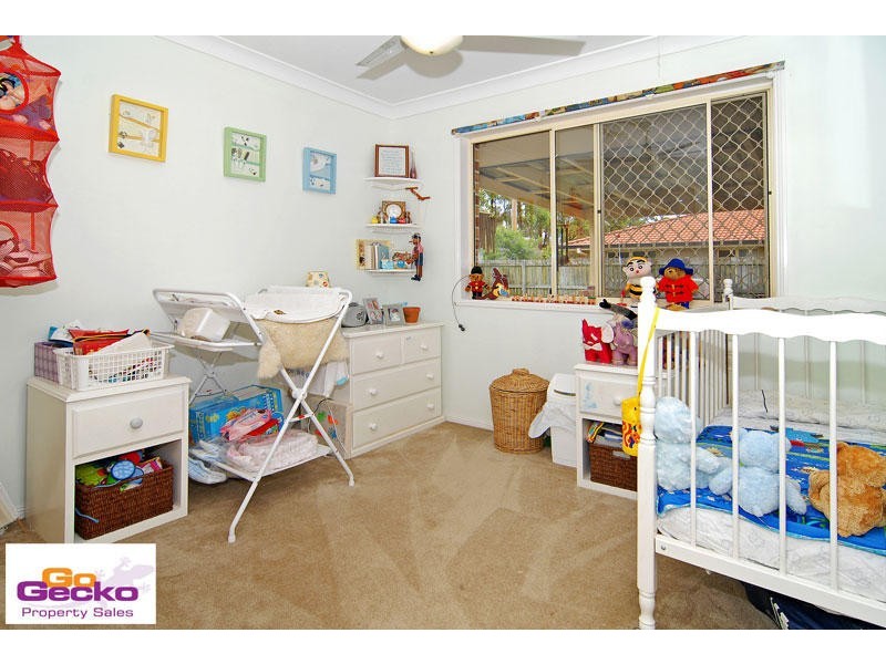 17 Zorina Court, Eatons Hill QLD 4037