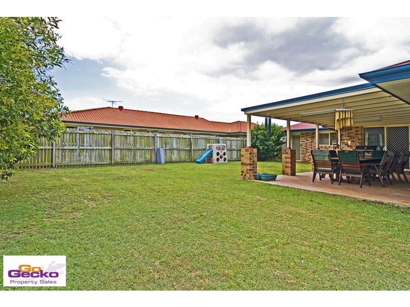 17 Zorina Court, Eatons Hill QLD 4037