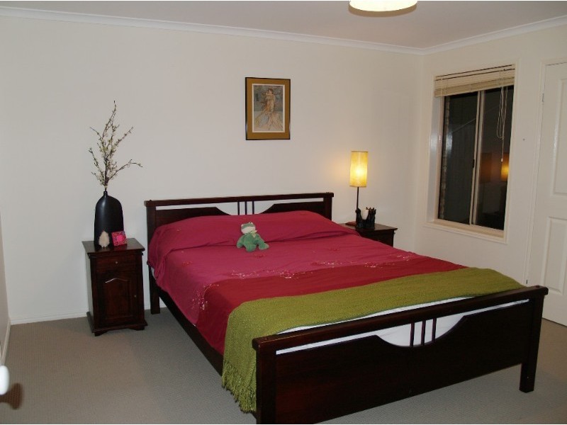 14 Sarah Crescent, Ferny Grove QLD 4055