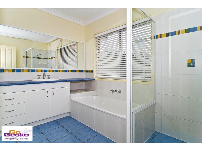 8 Housewood Court, Samford QLD 4520