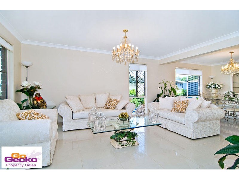 45 Riversleigh Crescent, Eatons Hill QLD 4037