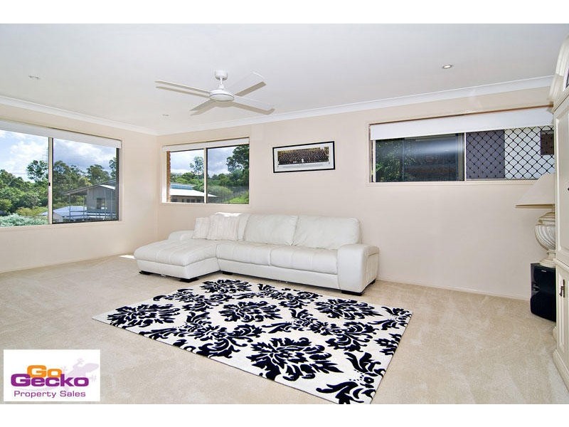 45 Riversleigh Crescent, Eatons Hill QLD 4037