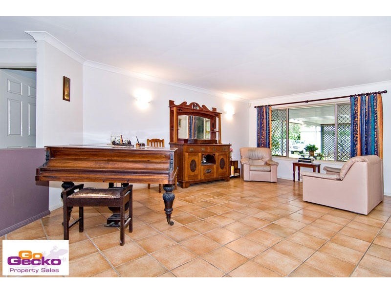 172 Blackwood Street, Mitchelton QLD 4053