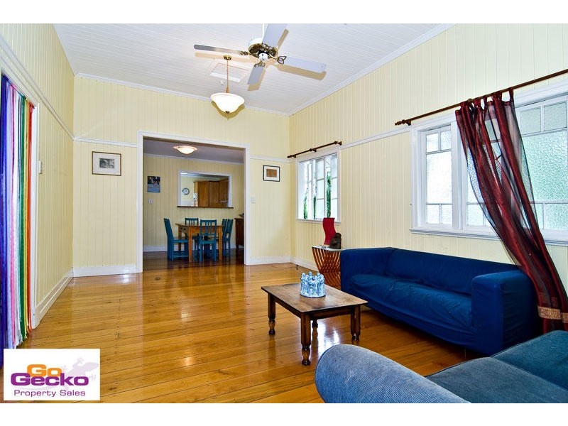 102 McConaghy Street, Mitchelton QLD 4053