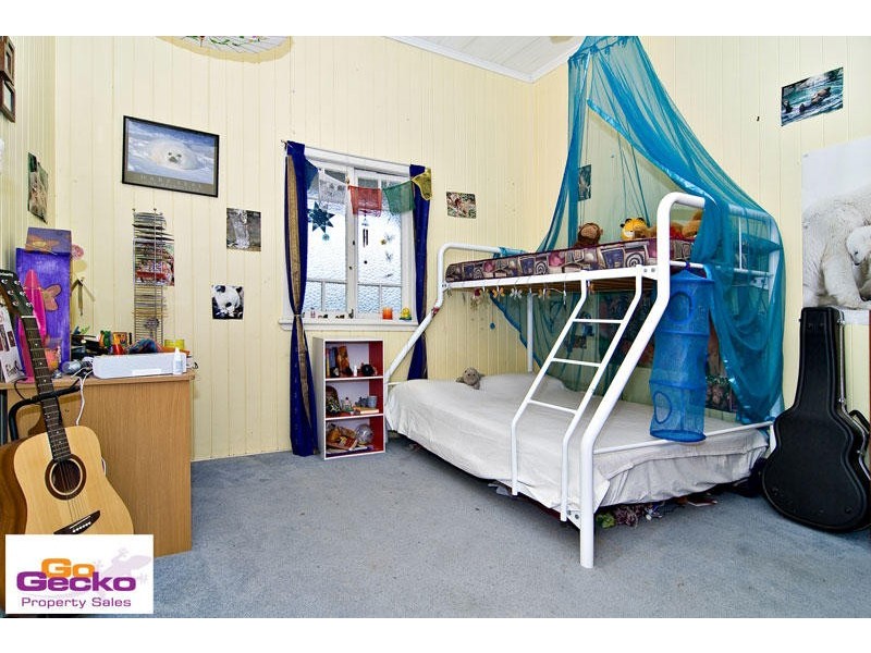 102 McConaghy Street, Mitchelton QLD 4053