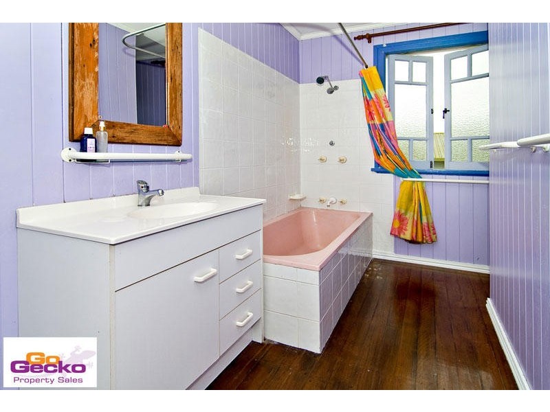 102 McConaghy Street, Mitchelton QLD 4053