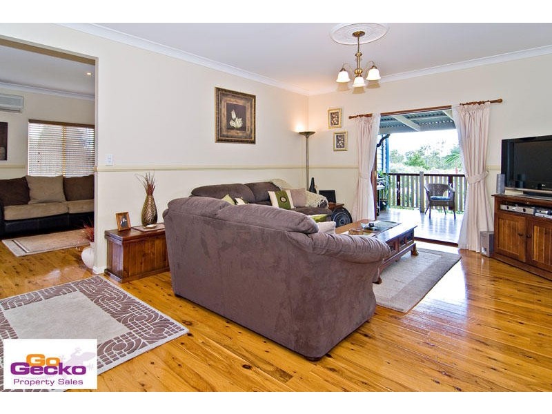 119 Saraband Drive, Eatons Hill QLD 4037