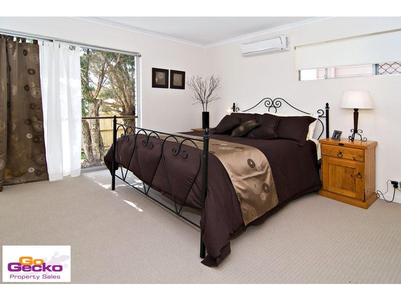 25 Patricks Road, Arana Hills QLD 4054