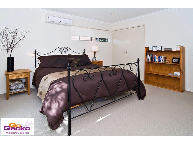 25 Patricks Road, Arana Hills QLD 4054