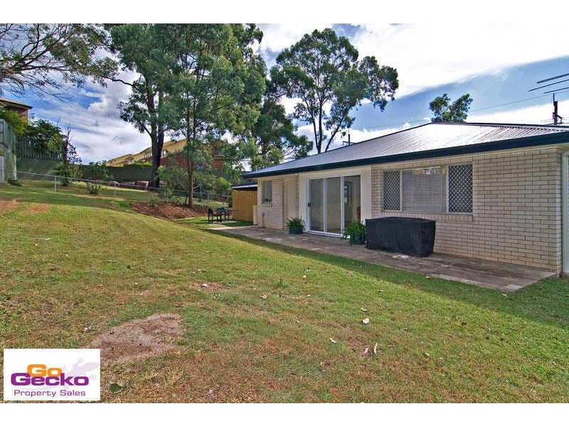 25 Patricks Road, Arana Hills QLD 4054