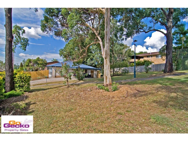 25 Patricks Road, Arana Hills QLD 4054