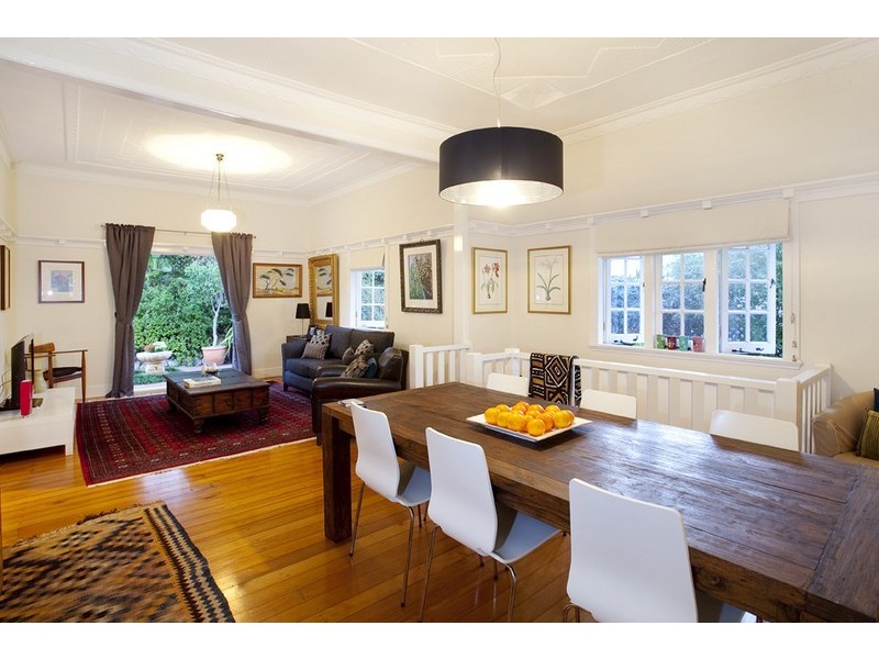 15 Theale Terrace, Ashgrove QLD 4060