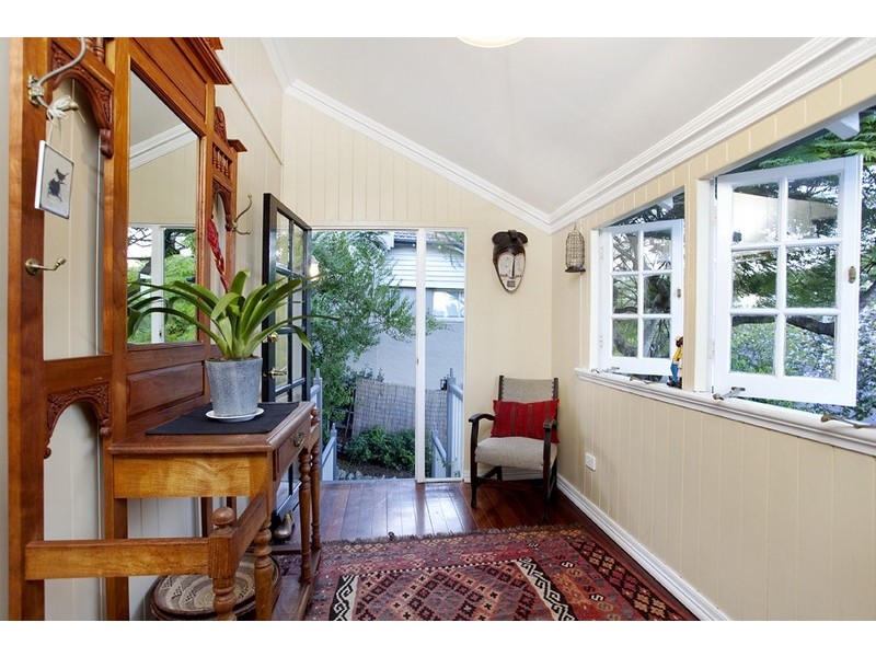 15 Theale Terrace, Ashgrove QLD 4060