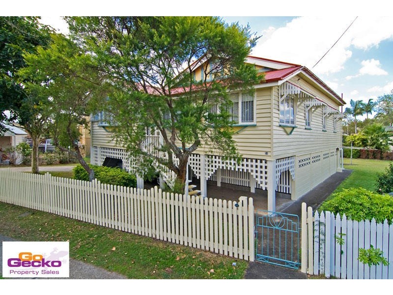 84 Appel Street, Graceville QLD 4075