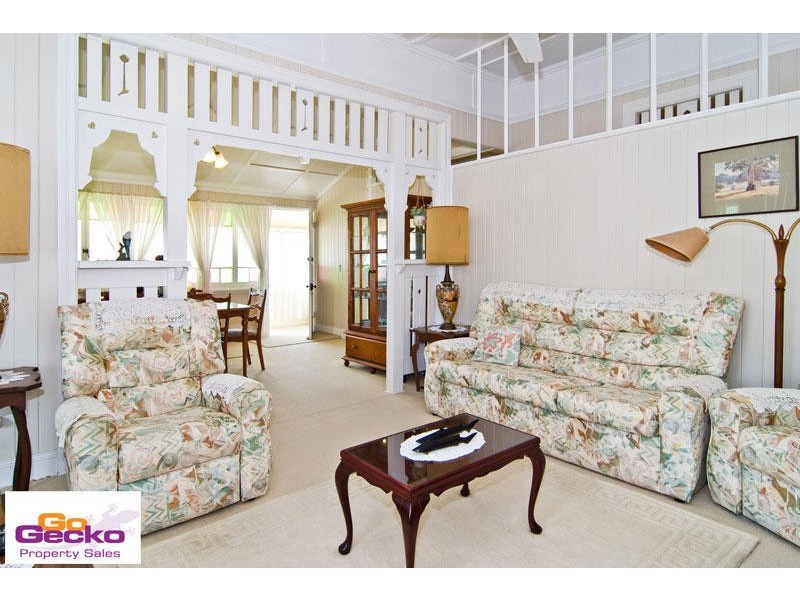 84 Appel Street, Graceville QLD 4075