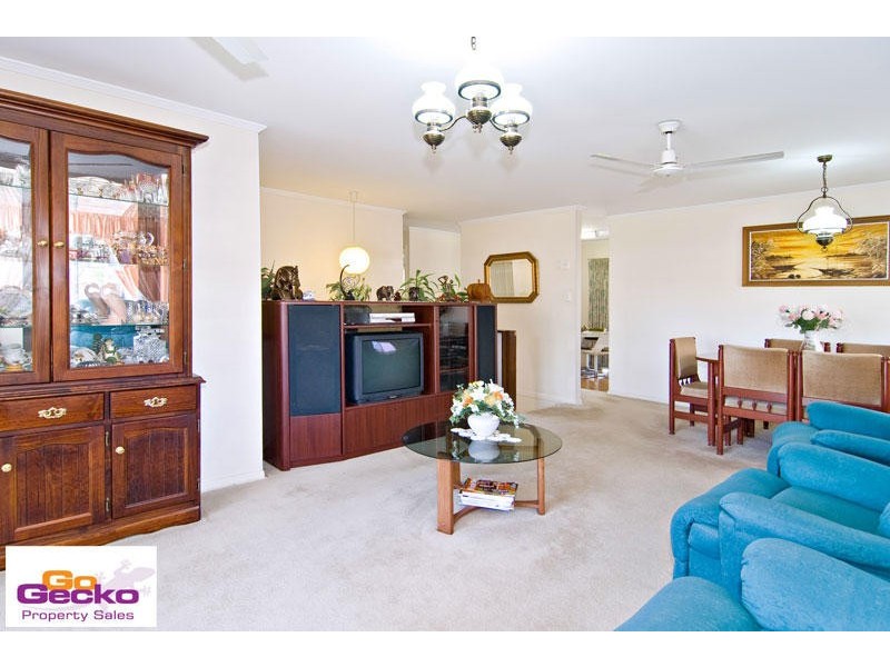 28 Anora Crescent, Ferny Hills QLD 4055