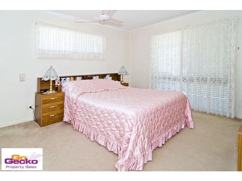 28 Anora Crescent, Ferny Hills QLD 4055