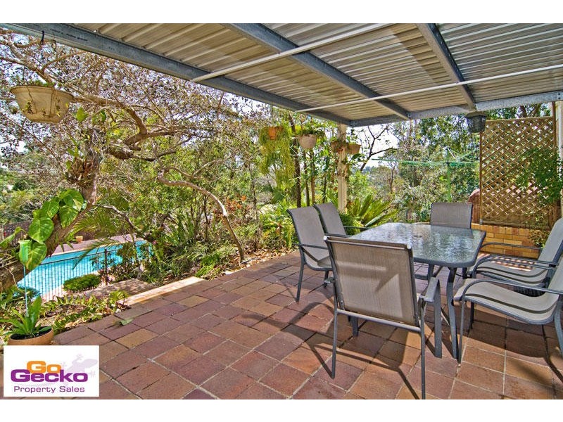 9 View Crescent, Arana Hills QLD 4054