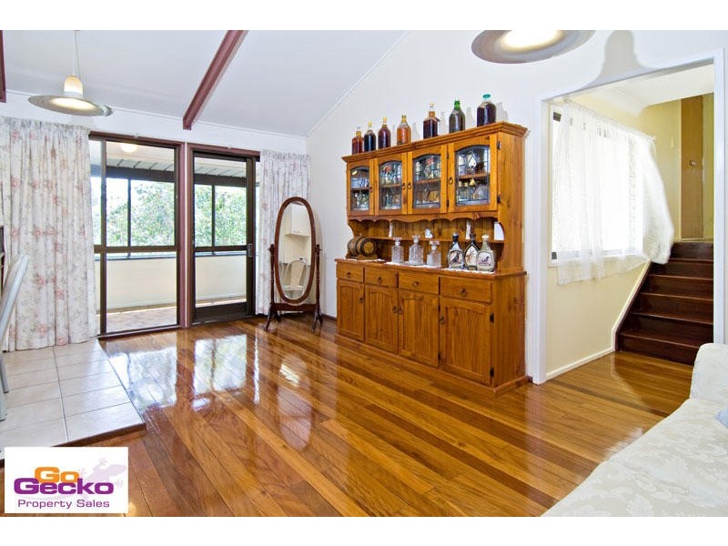 9 View Crescent, Arana Hills QLD 4054