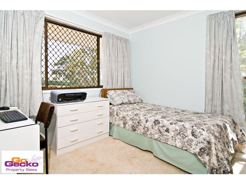 9 View Crescent, Arana Hills QLD 4054