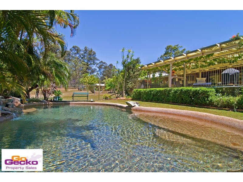 1 Pinecone Court, Bunya QLD 4055