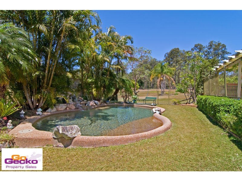 1 Pinecone Court, Bunya QLD 4055