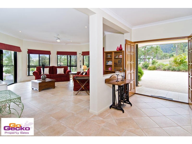 10 Equestrian Court, Samford QLD 4520