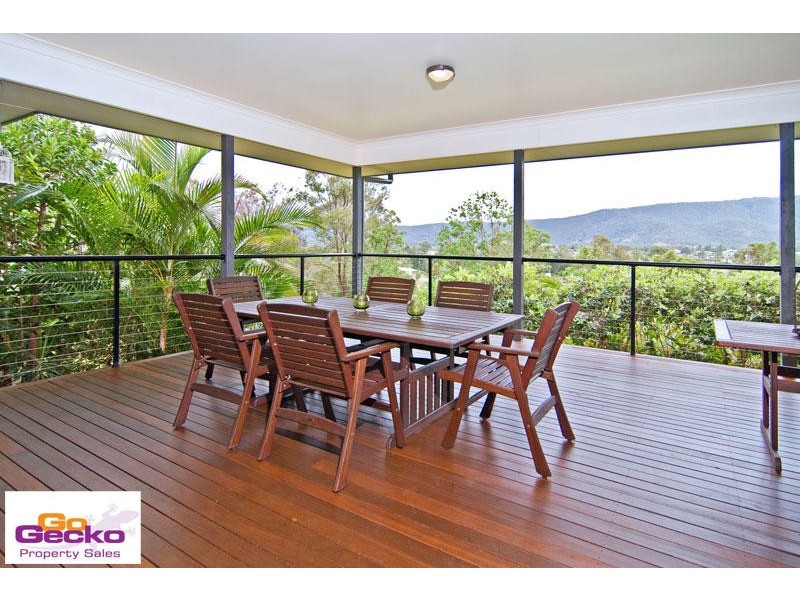 10 Equestrian Court, Samford QLD 4520