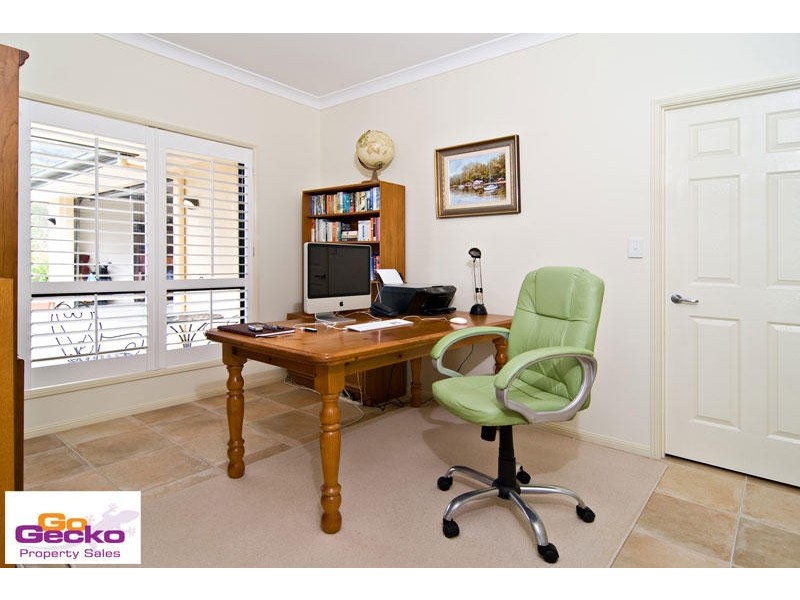 10 Equestrian Court, Samford QLD 4520