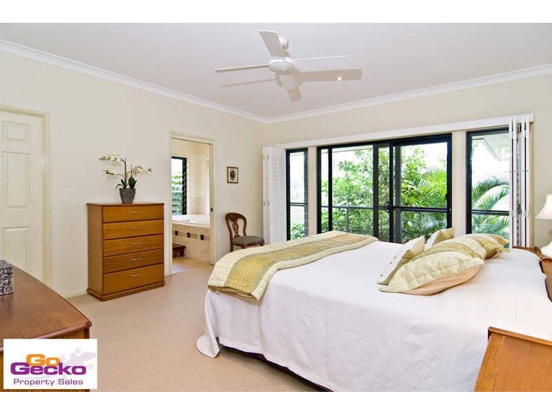 10 Equestrian Court, Samford QLD 4520