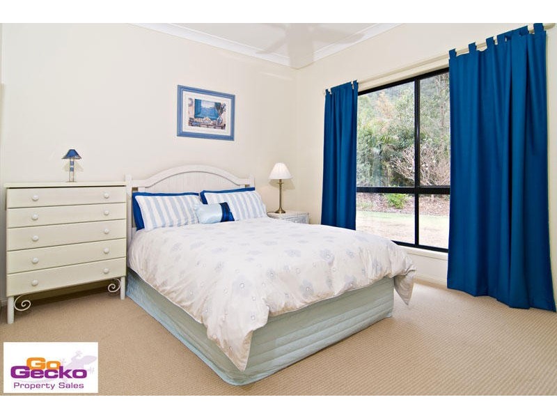 10 Equestrian Court, Samford QLD 4520