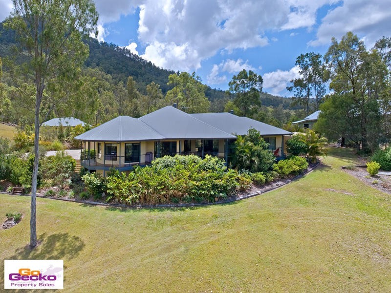 10 Equestrian Court, Samford QLD 4520