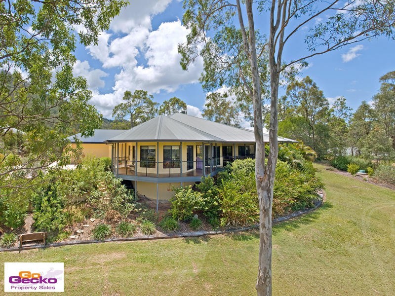 10 Equestrian Court, Samford QLD 4520