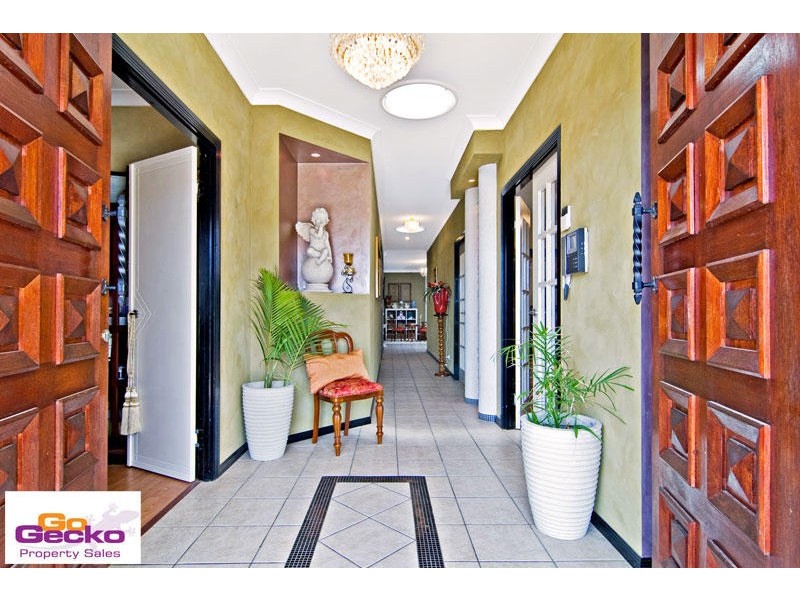 18 Goodman Close, Mcdowall QLD 4053