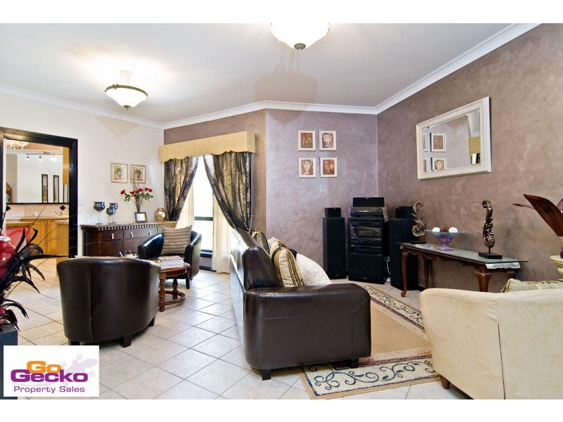 18 Goodman Close, Mcdowall QLD 4053