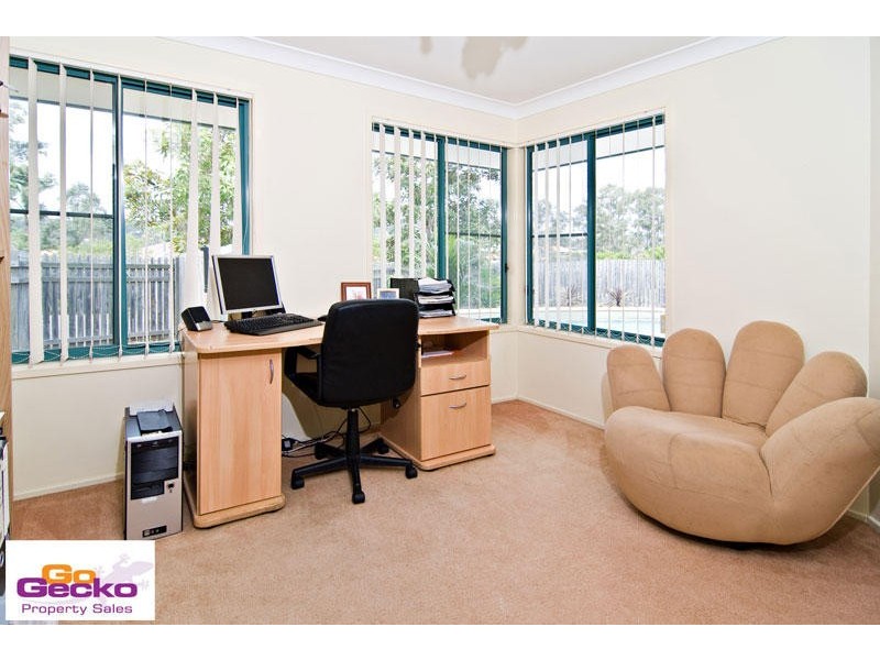 17 Dundee Place, Upper Kedron QLD 4055