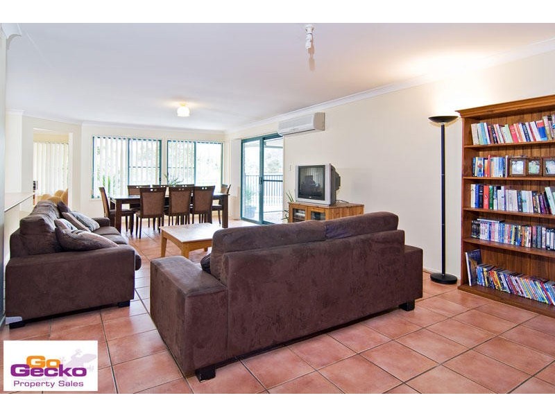 17 Dundee Place, Upper Kedron QLD 4055