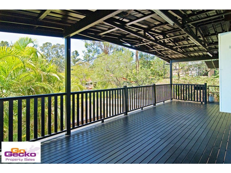 1 Yera Court, Arana Hills QLD 4054