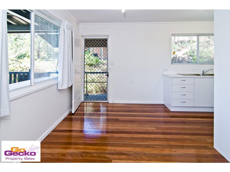 1 Yera Court, Arana Hills QLD 4054